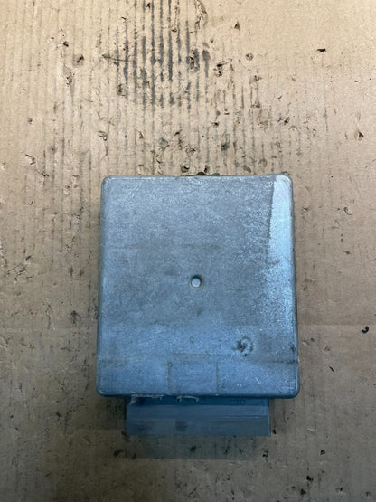 1999 Ford E350 Van 4.2L Engine Control Module xc2f-12a650-cc u9352 DG2