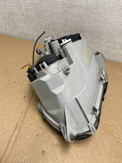 2001 - 2004 Mercedes-Benz C Class Halogen Right Passenger Headlight U9791 DW7