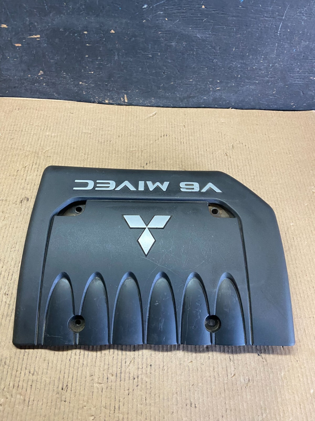2007 to 2020 Mitsubishi Outlander GT 3.0L V6 Mivec Engine Cover n8310 DG1