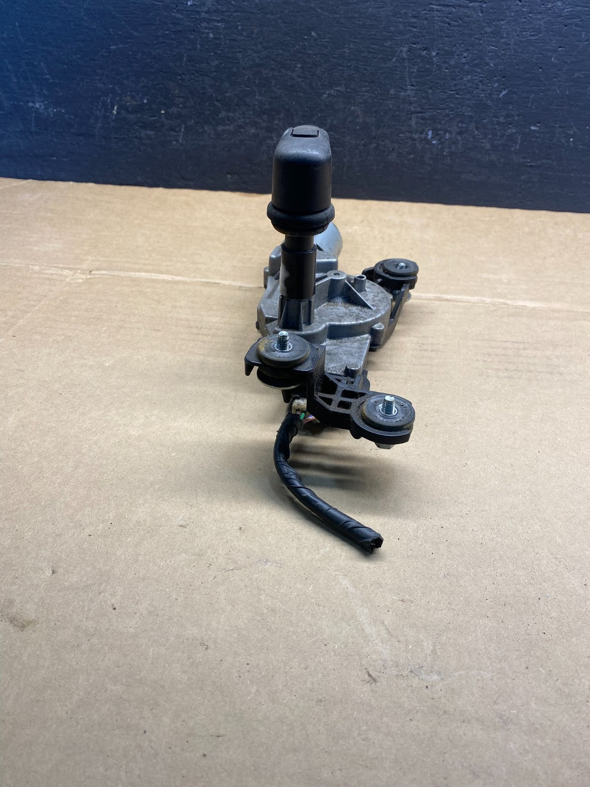 2012 - 2017 Hyundai Veloster Rear Glass Windshield Wiper Motor ad3521 DG4