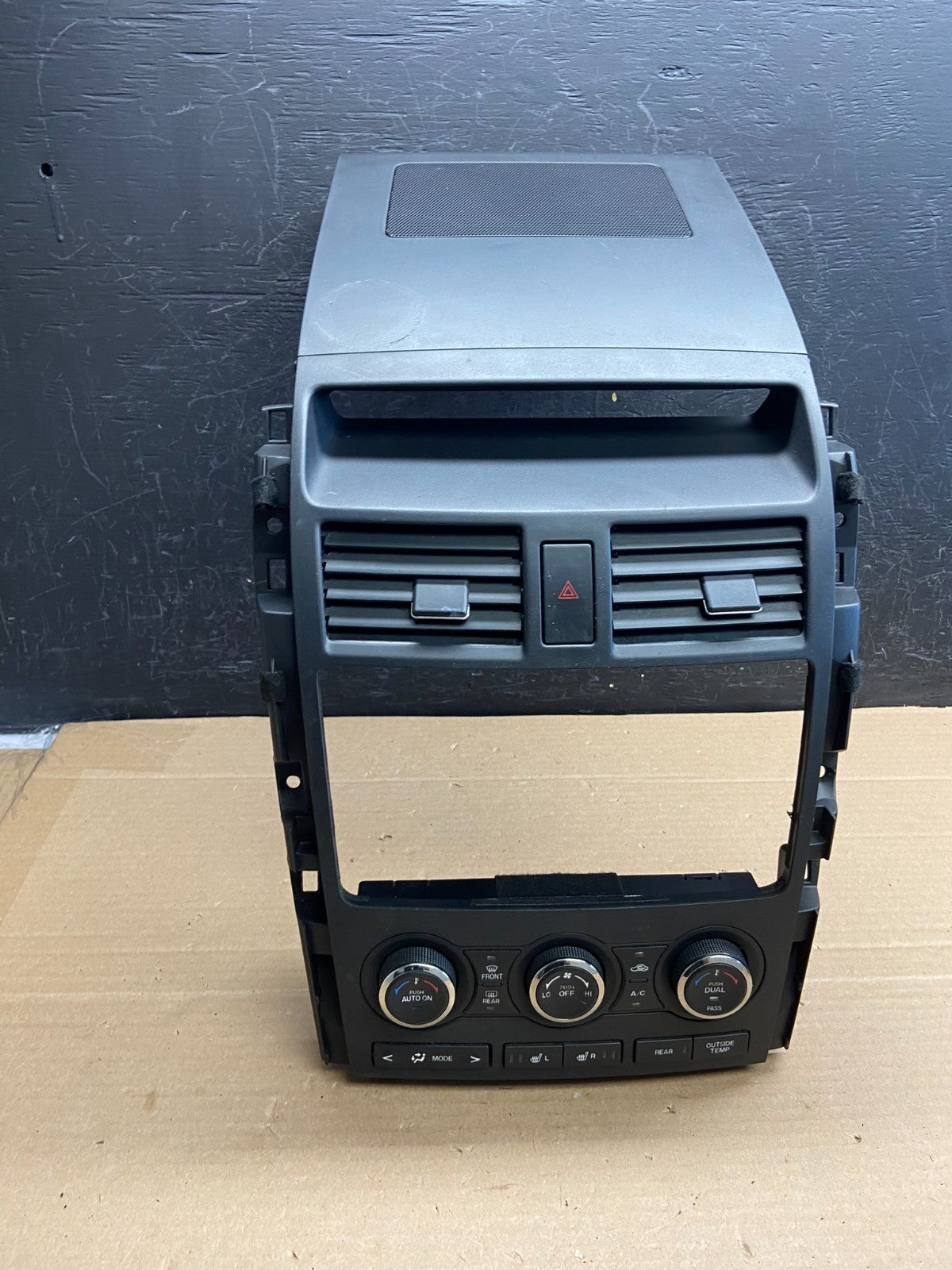 2010 - 2015 Mazda CX-9 Radio Dash Trim Bezel W/Vent AC Climate Control ag5143 DG0