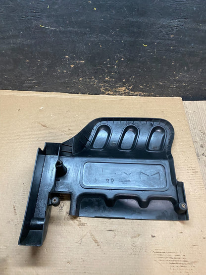 2001 to 2004 Mazda Tribute DOHC 24 VALVE Engine Shield Top Cover v9345 DG5