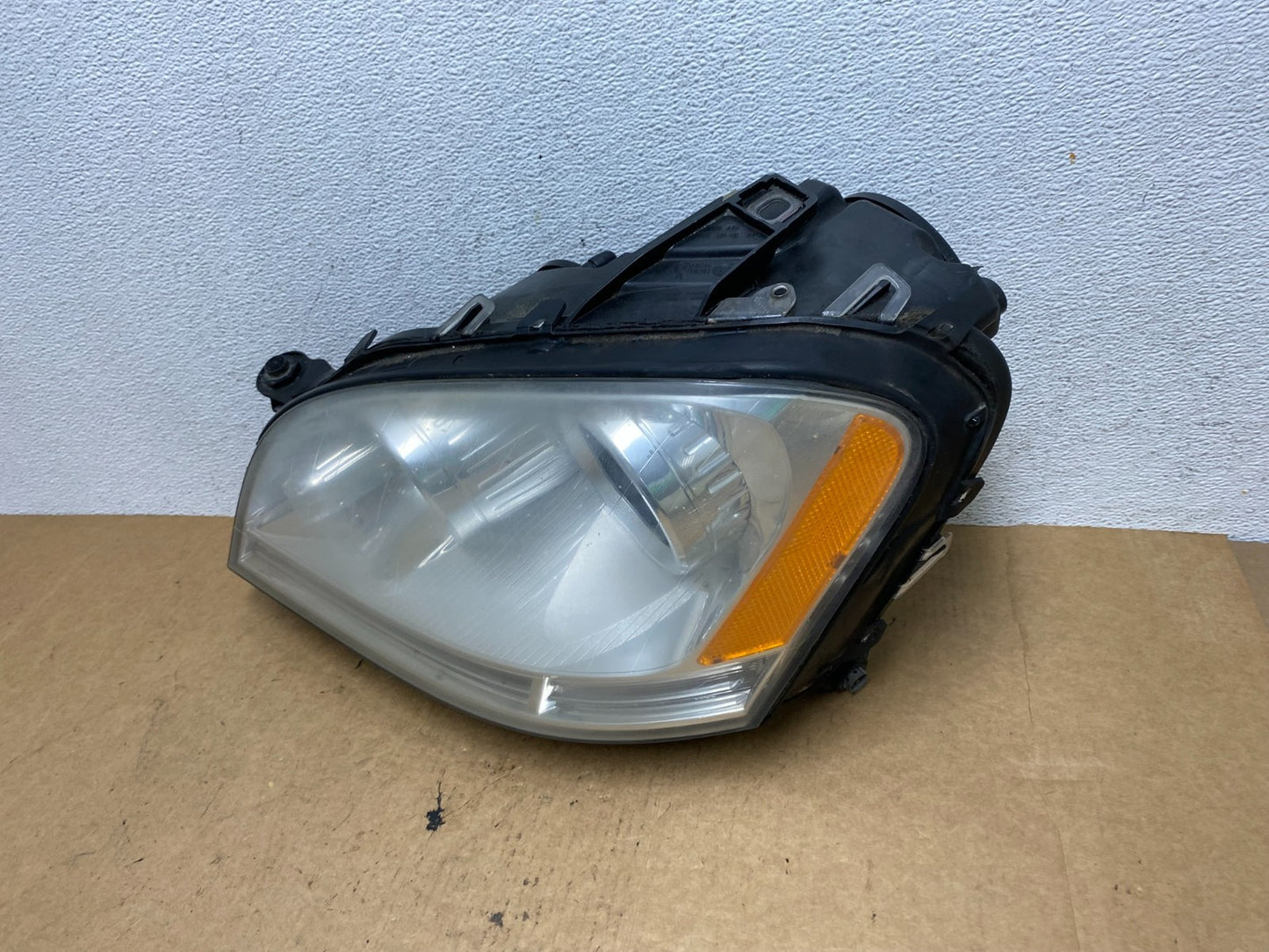 Halogen 2006-2009 Mercedes-Benz ML-Class Headlight Left Driver LH AE3272 DW1