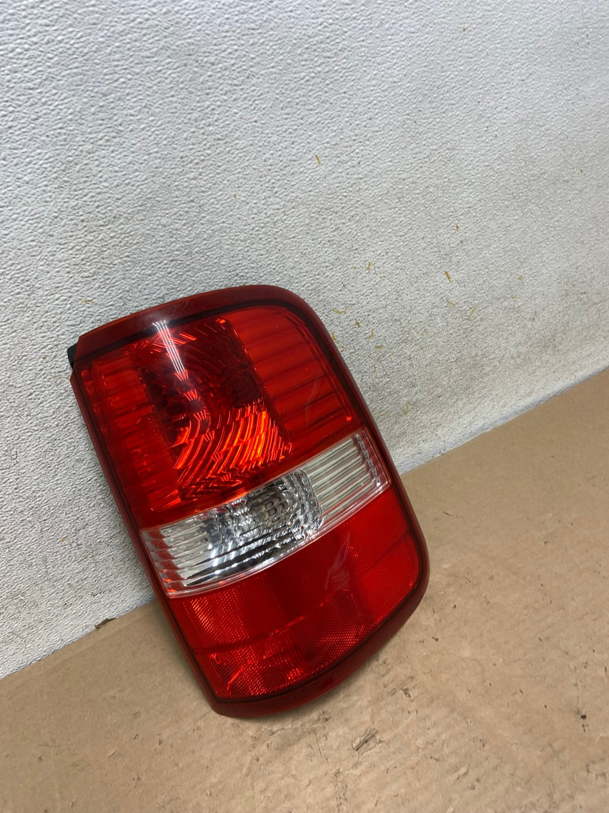 2004 to 2008 Ford F150 F-150 Right Passenger RH Side Tail Light DEPO AI0877 LK2