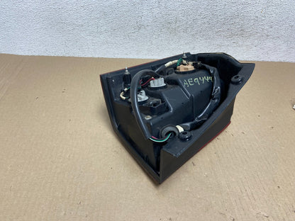 2006-2011 Mitsubishi Endeavor Right Passenger RH Side Tail Light AE9449 LK3