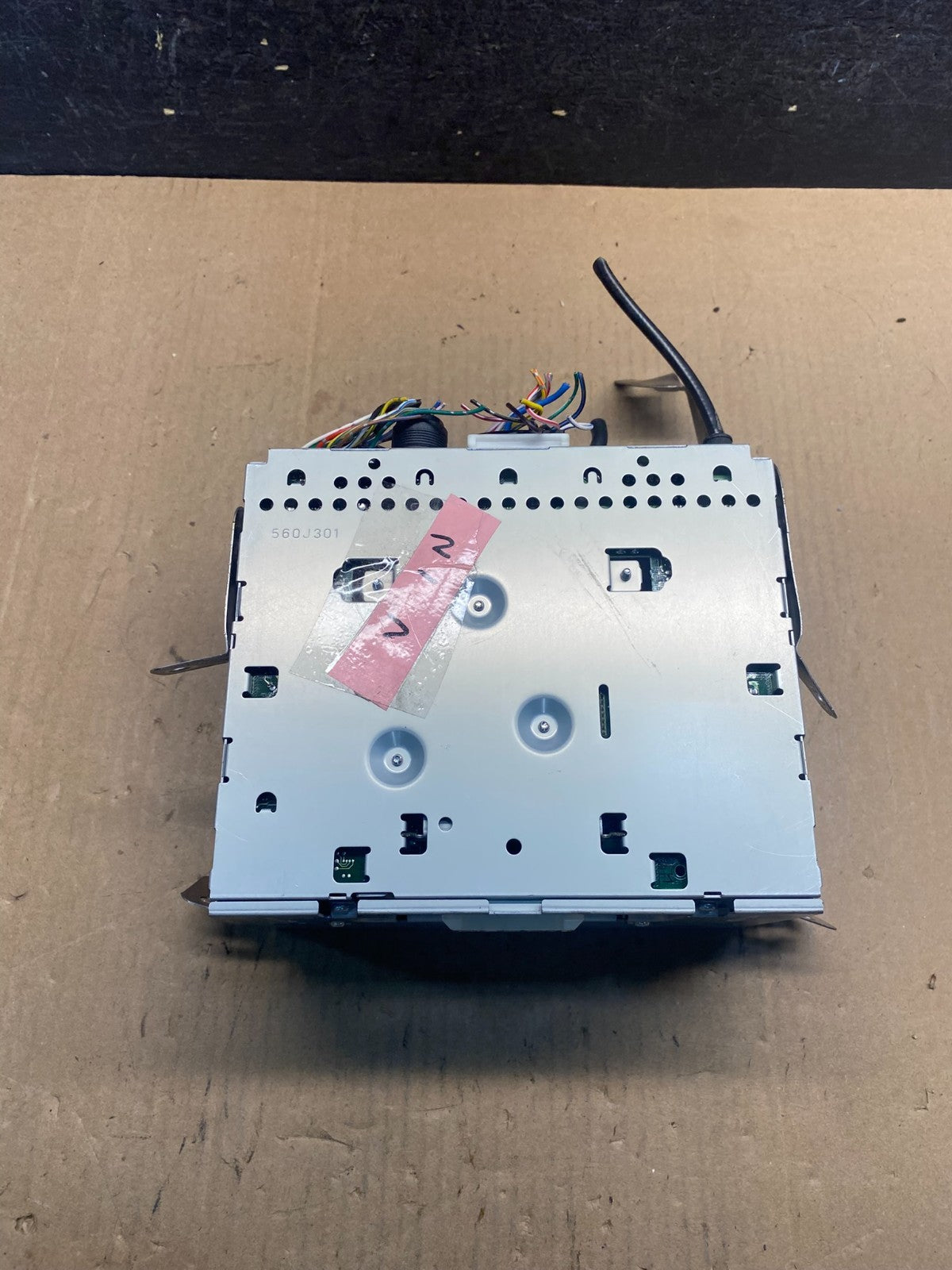 2006-2011 Mitsubishi Endeavor AM/FM/CD/MP3 Radio Head Unit Receiver AE7726 DW4