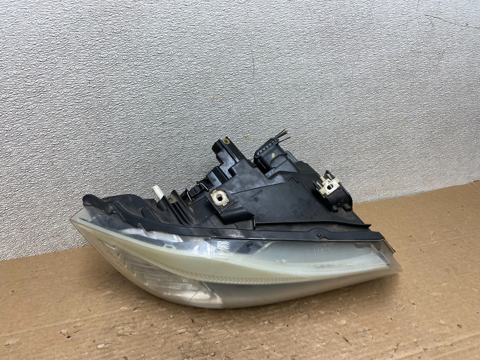 2009-2011 BMW 3 Series 328i 4/D Sedan Headlight Halogen Right Passenger AB48744