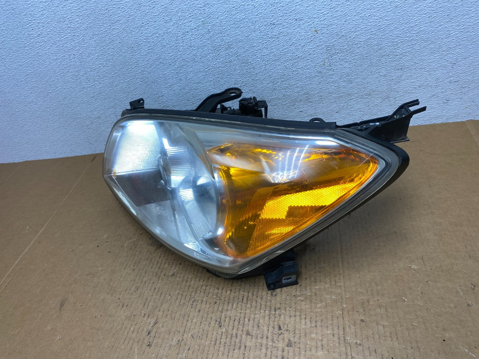 2009 - 2012 Toyota Rav4 Left Driver LH Side Headlight Halogen AE0422 DW1