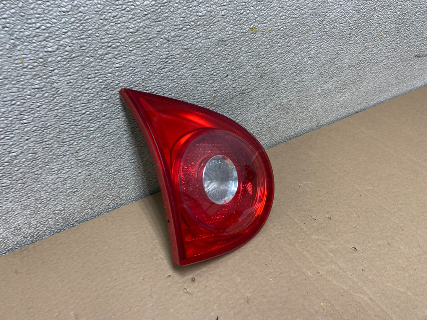 2006-2009 Volkswagen Golf Left Driver Lh Side Tail Light Inner Trunk AB2353 DW2