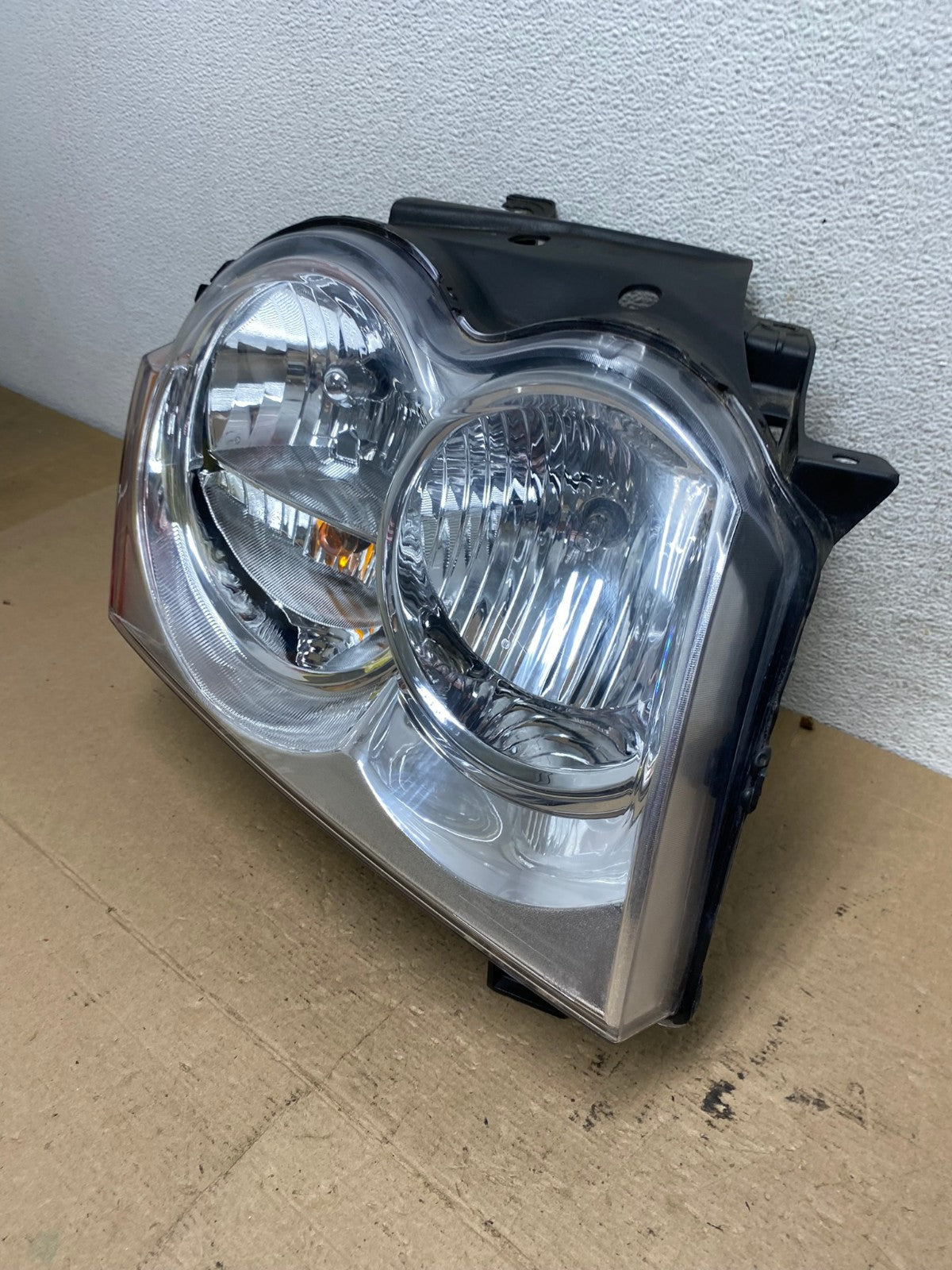 2008-2010 Jeep Grand Cherokee Right Passenger RH Side Headlight DEPO AF4675 LK1
