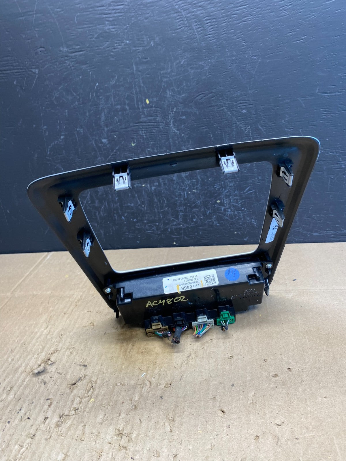 2013 - 2016 GMC Acadia A/C Heater Climate Control Radio Panel Bezel OE AC4802 DG3