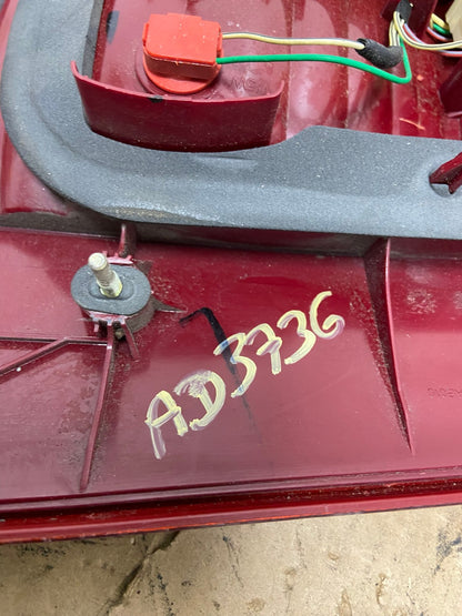 2004 - 2005 Toyota Sienna Left Driver LH Side Inner Tail Light AD3736 LK6
