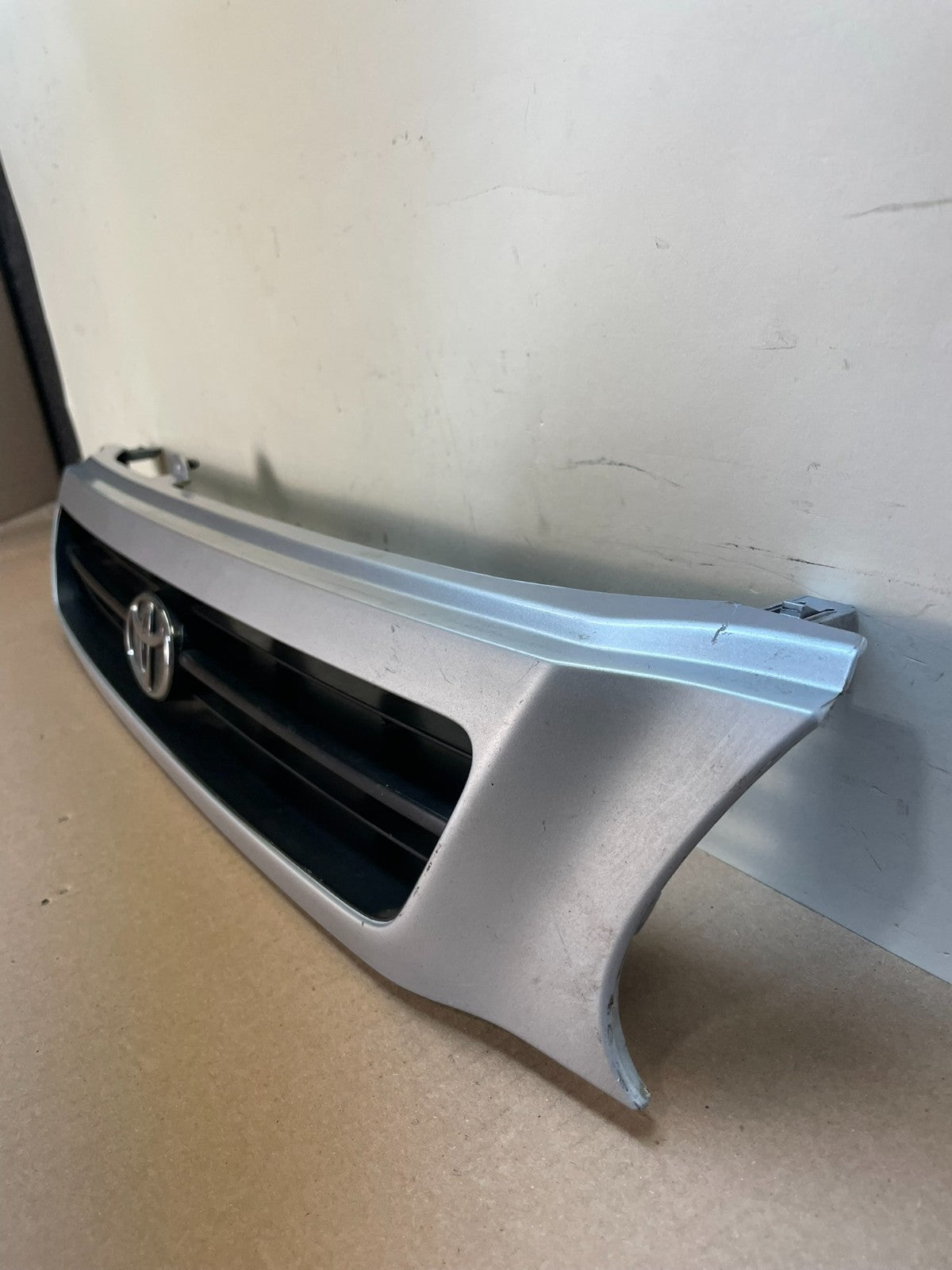1995 1996 1997 Toyota Tercel Front Upper Grill Grille AI8648 DG1