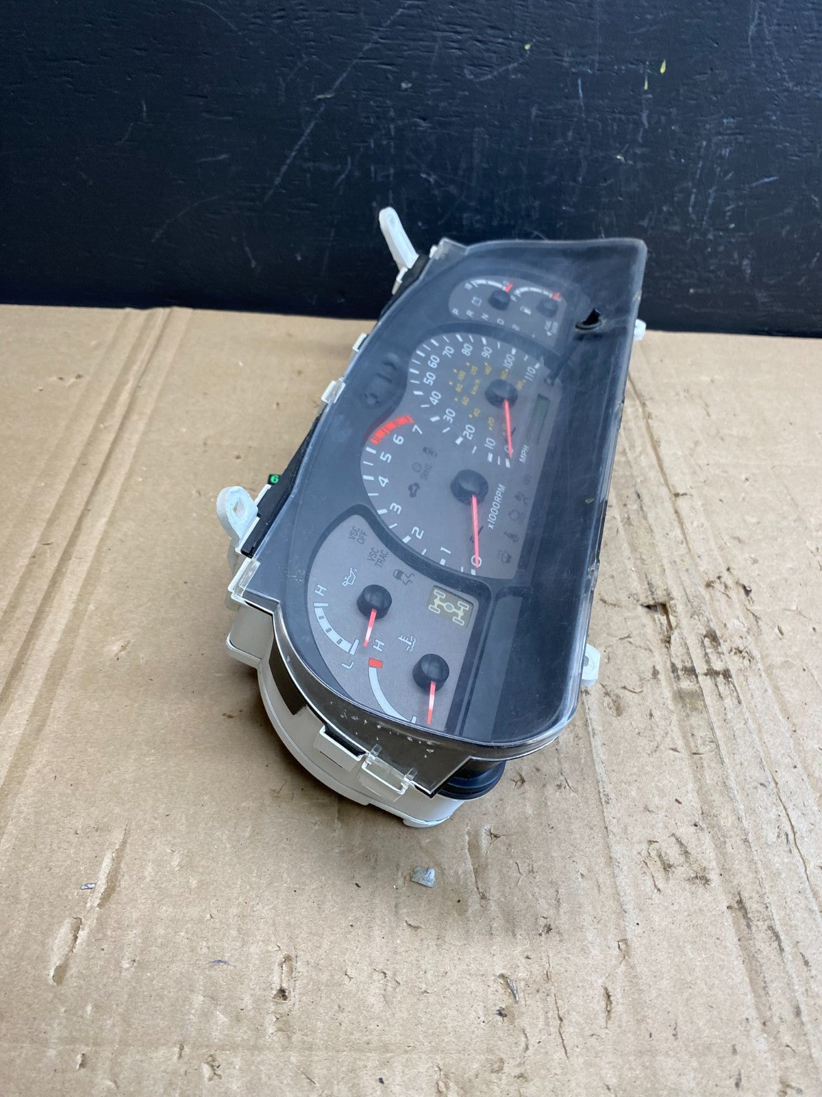 2001 to 2004 Toyota Sequoia Speedometer Insrument Gauge Cluster AB8973 DG2