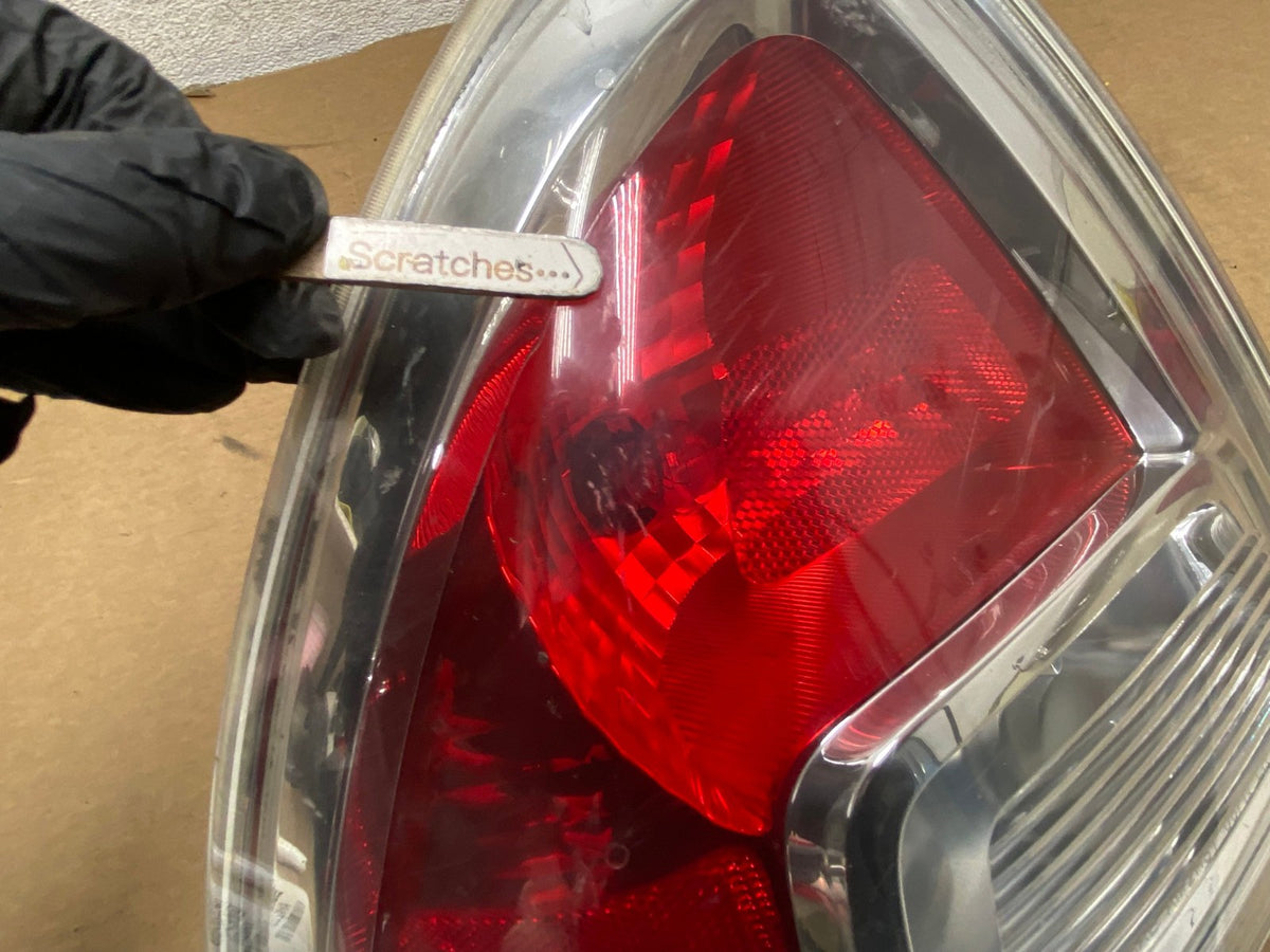 2006 2007 2008 2009 Ford Fusion Tail Light Left Driver LH Side AH4221 LK4