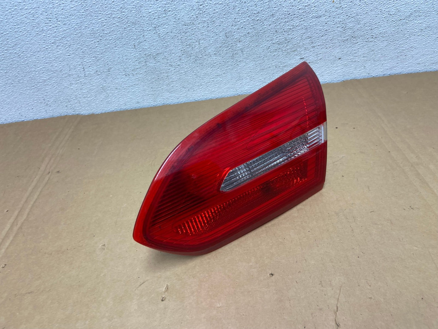 2015 - 2018 Ford Focus Sedan Right Passenger RH Inner Tail Light AD2575 LK2