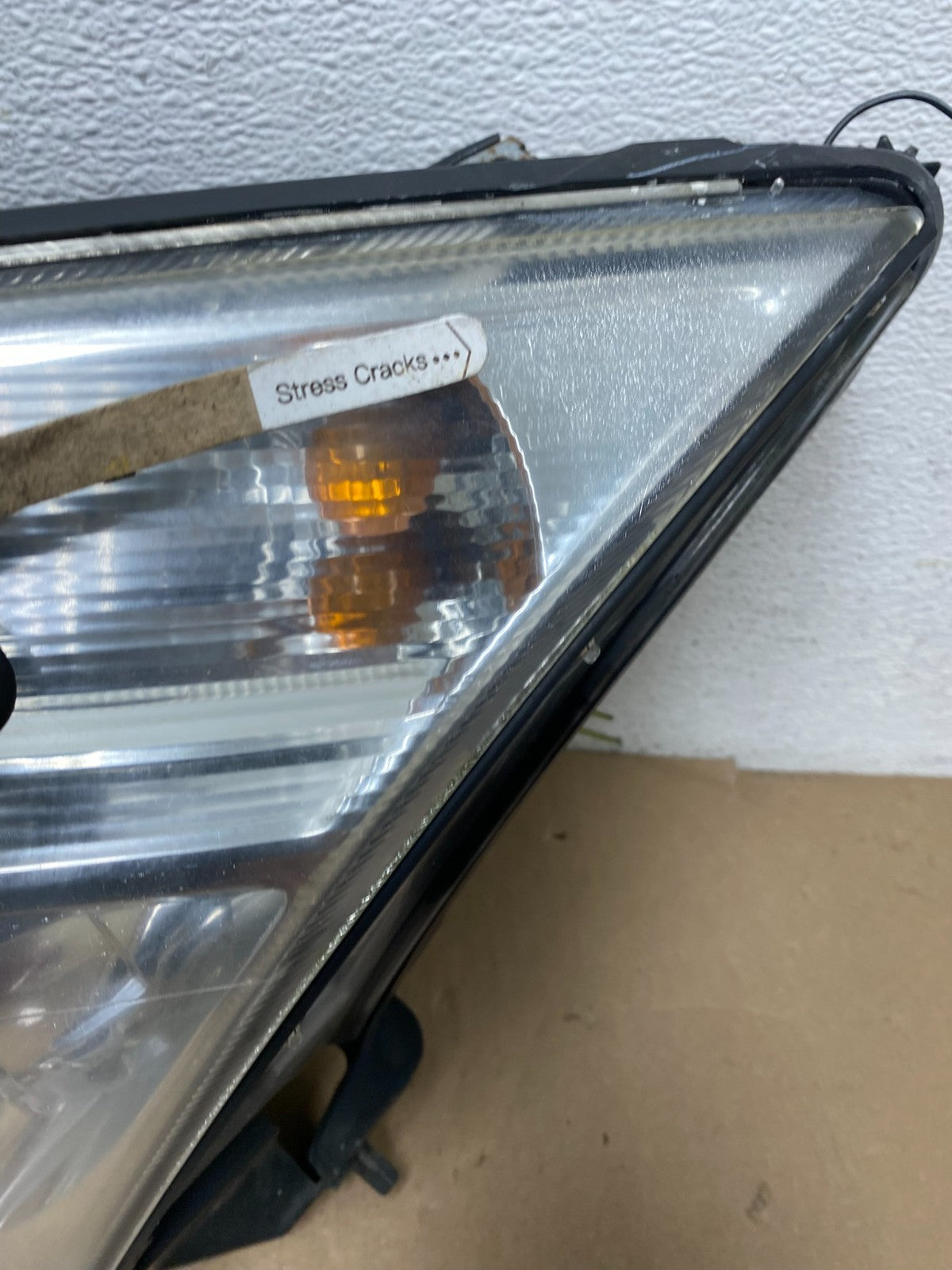 2006 to 2009 Mercury Milan Headlights Left+Right Halogen AG5684 DW5