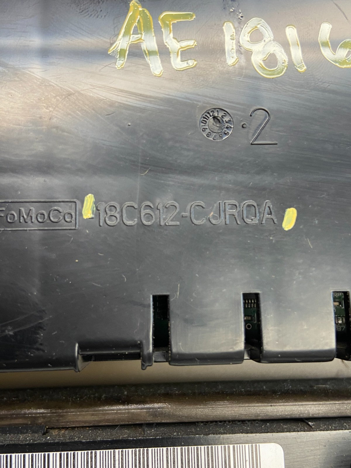 2005 to 2007 Ford Freestyle Montego Climate Control Radio Bezel Trim ae1816 DG5