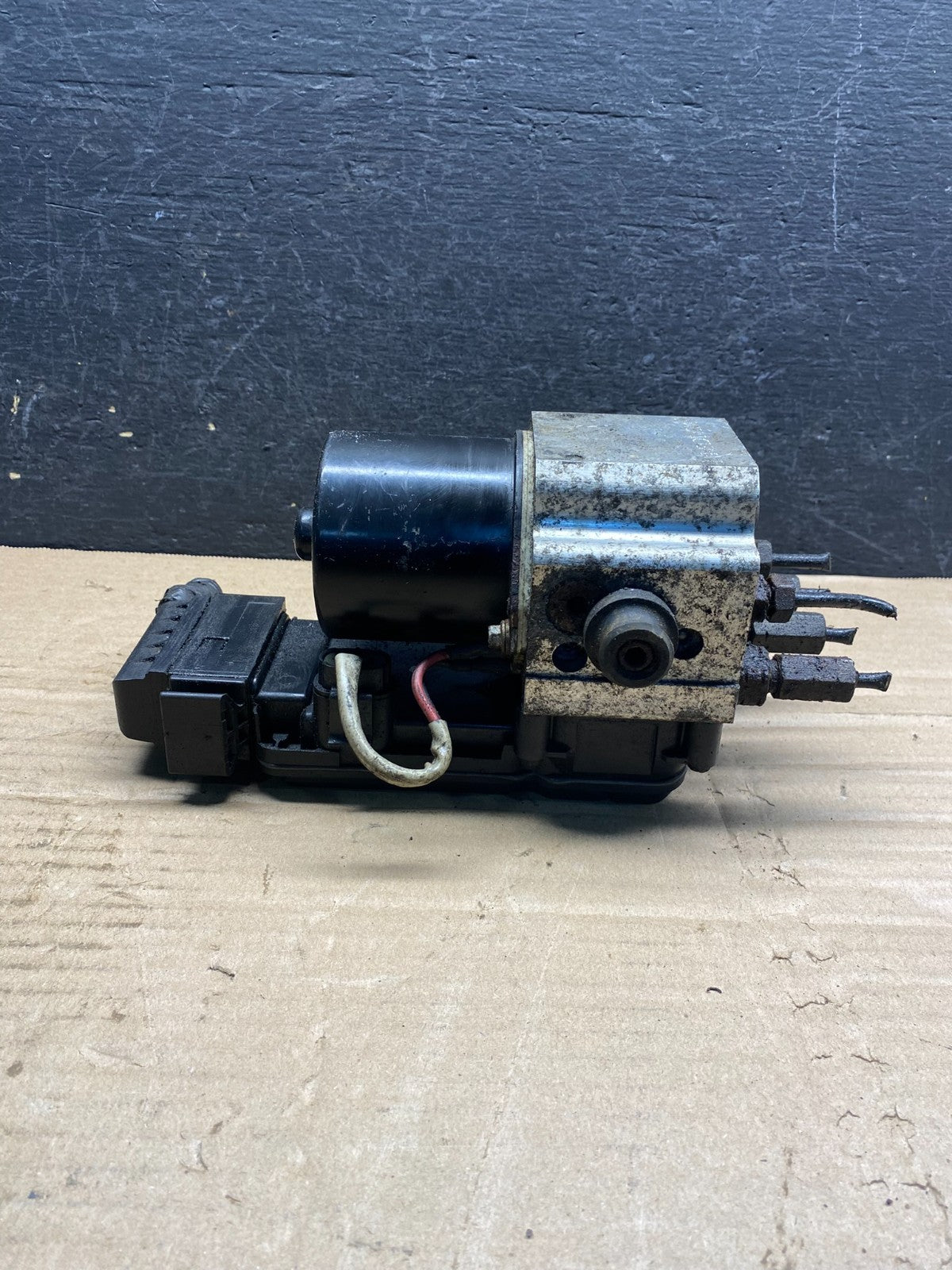 2006 2007 Ford E250 E350 Anti-Lock ABS Antilock Brake Pump AF0033 DG2