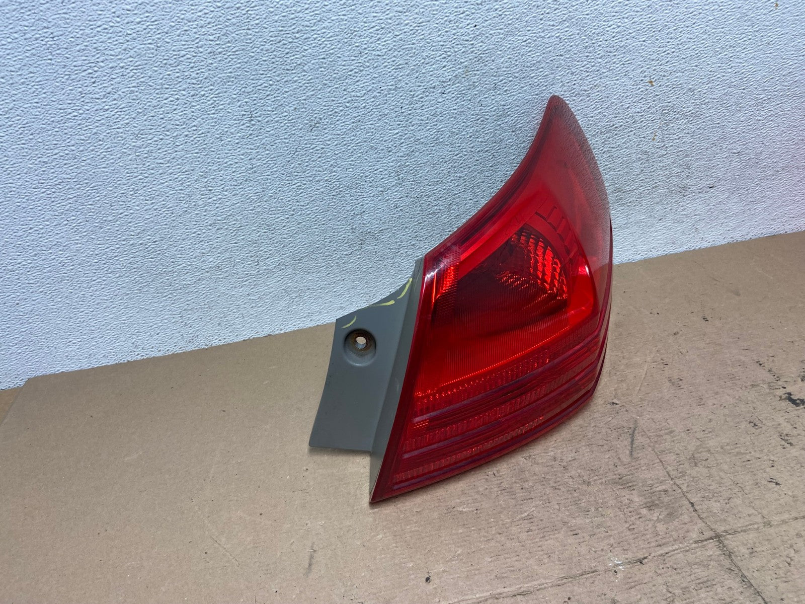 2008 to 2015 Nissan Rogue Right Passenger Rh Side Tail Light AF5684 LK2