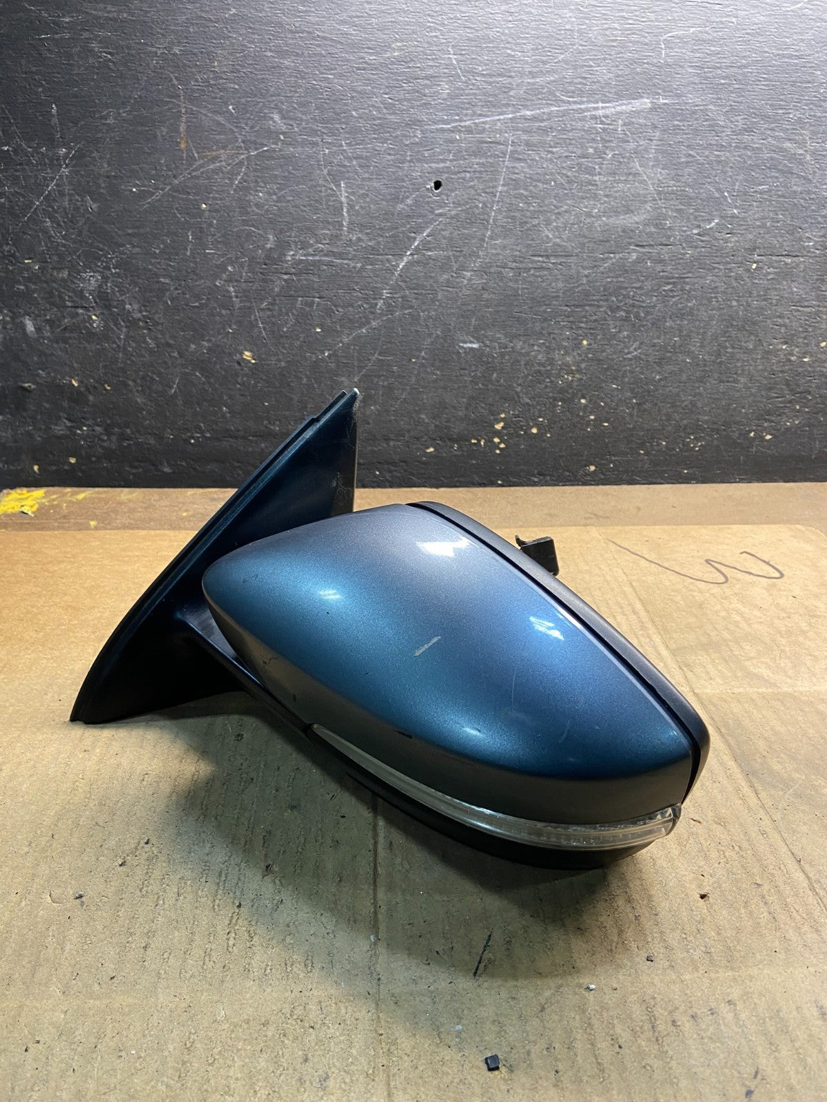 2011 to 2016 Volkswagen Jetta Sedan Left Driver View Door Mirror Oem y3997 DG2