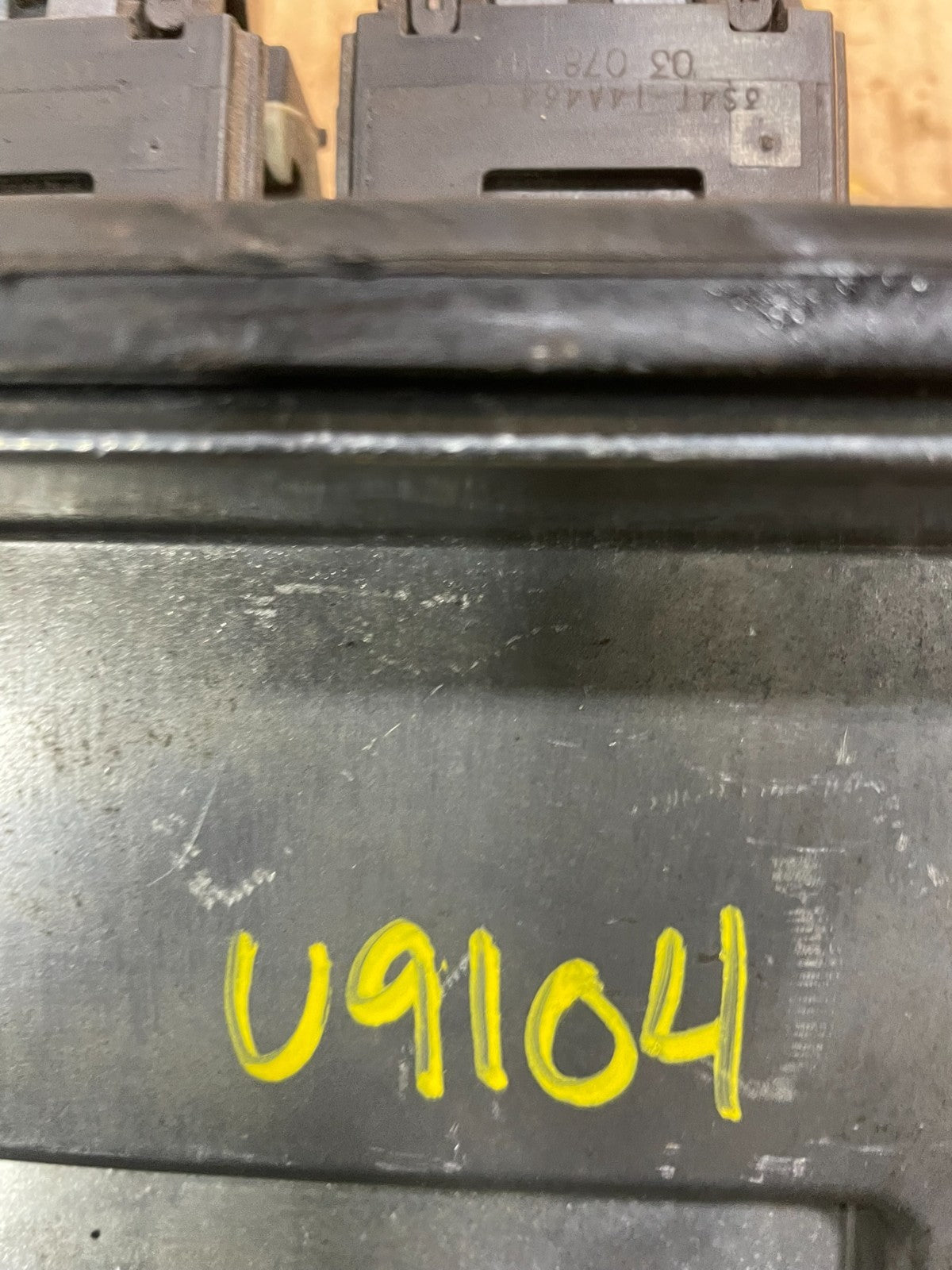 2004 Ford Explorer Engine Control Computer Module 4l2a-12a650-df u9104 DG4