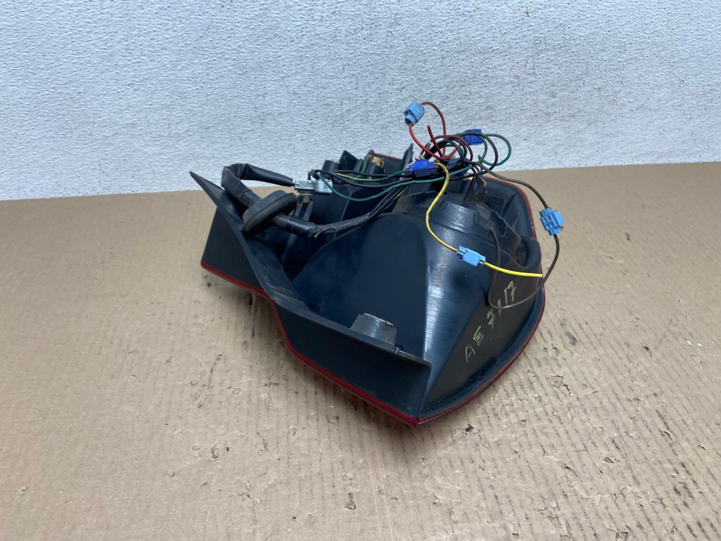 2003 to 2008 Honda Element Left Driver LH Side Tail Light AE7117 LK4