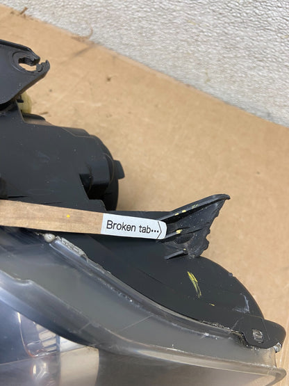 2004 to 2009 Mazda 3 Sedan Left Driver LH Side Halogen Headlight Oem AA2671 DW5