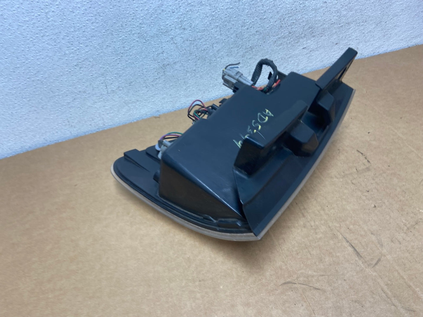 2005 to 2008 Chevrolet Equinox Left Driver Lh Side Tail Light AD5399 LK5