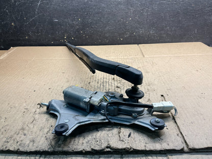 2004 to 2009 Toyota Prius Rear Wiper Windshield Motor V9197 DG1