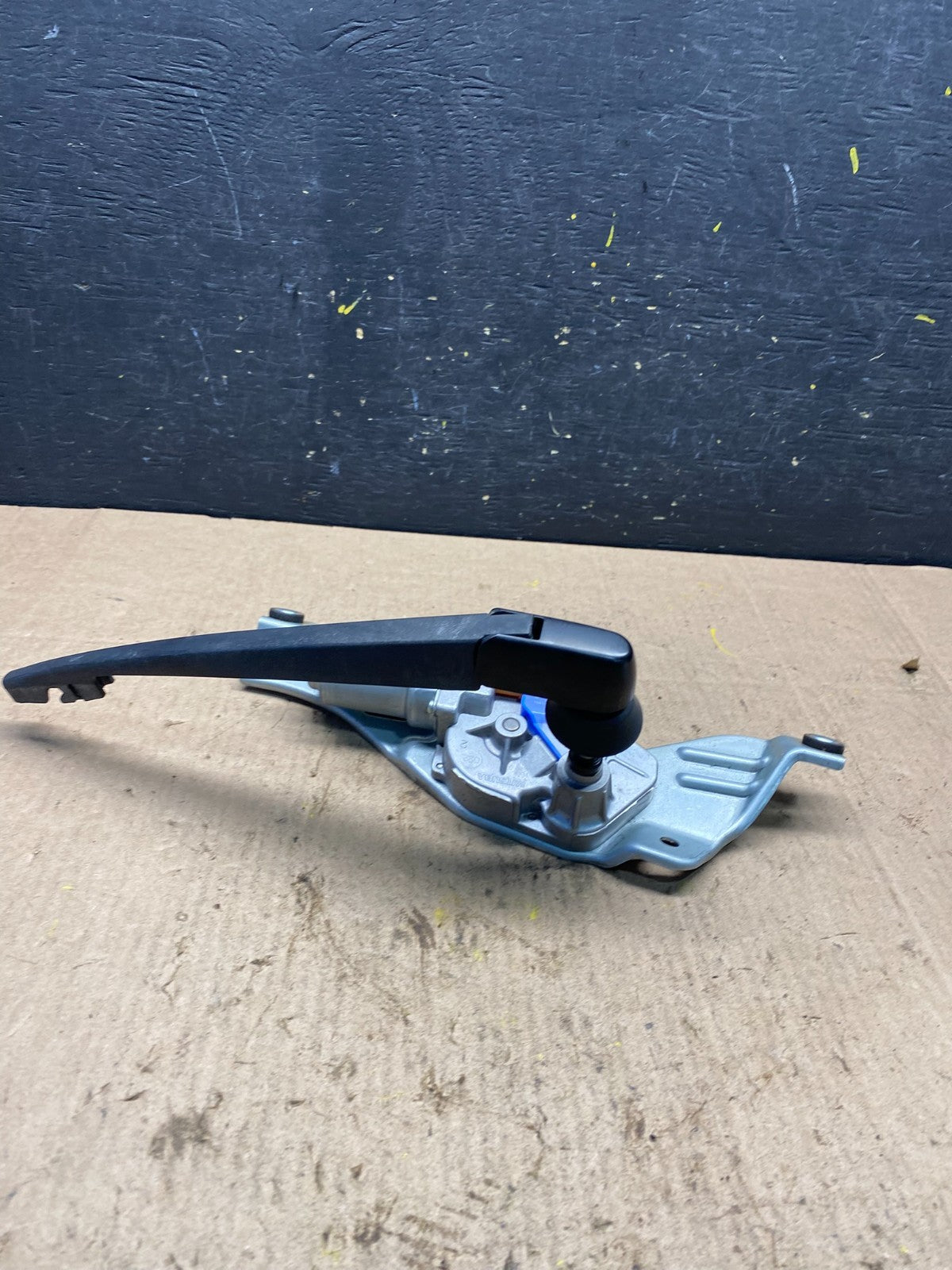 2010 to 2013 Subaru Forester Rear Windshield Washer Wiper Motor R8507 DG3