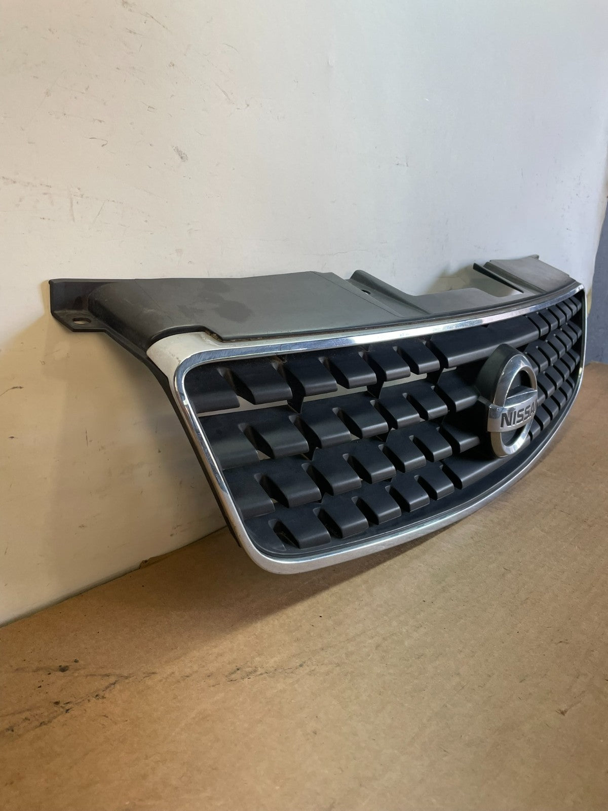 2005 2006 Nissan Altima Front Upper Grill Grille AF8821 DG2