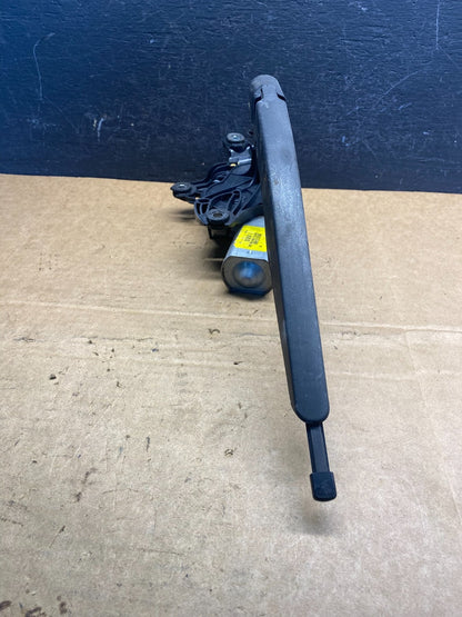 2011 to 2019 Ford Explorer Rear Windshield Wiper Motor AD7409 DG2