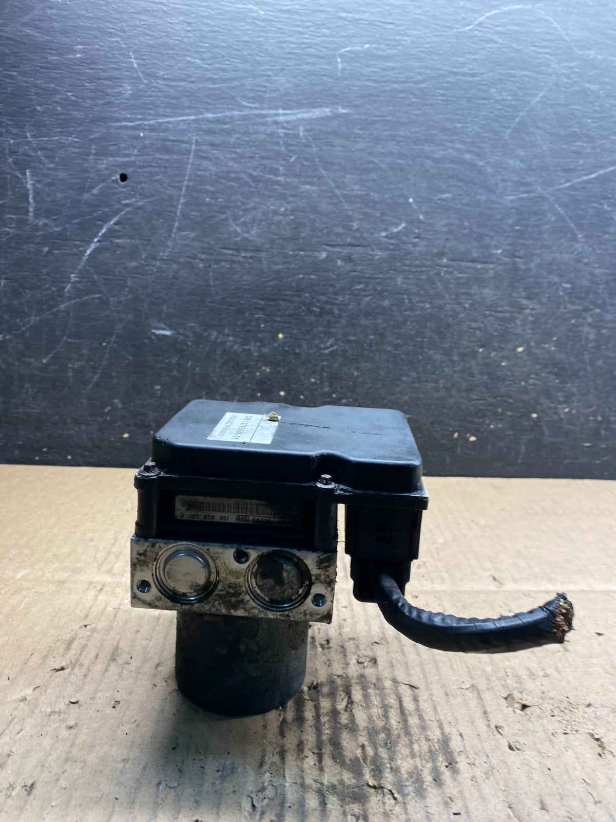 2004 2005 2006 BMW X3 ABS Anti-Lock Brake Pump 3451 6762059-01 OEM U8911 PS1