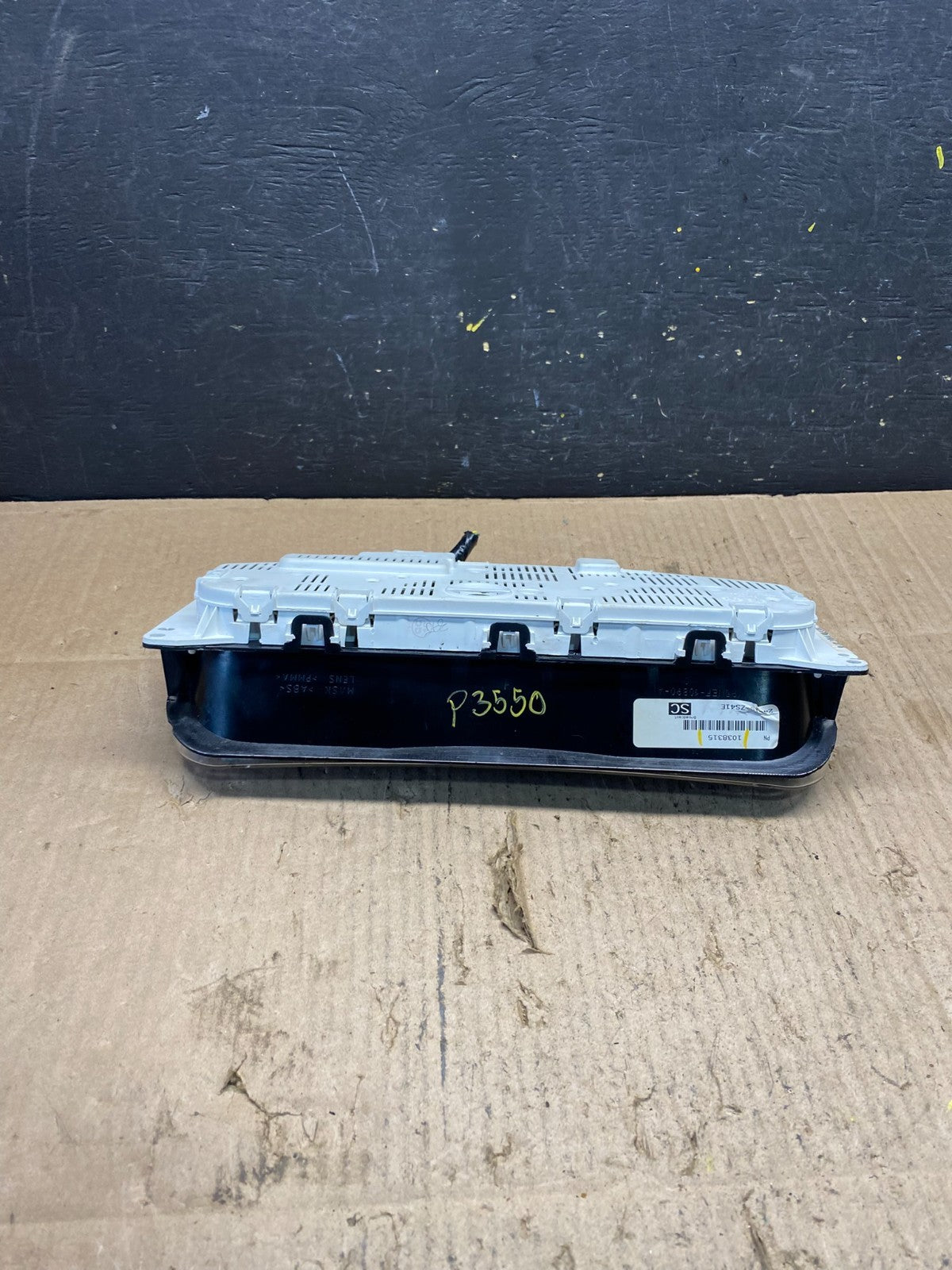 2007 Nissan Xterra Frontier Speedometer Cluster Gauge OEM P3550 DG5