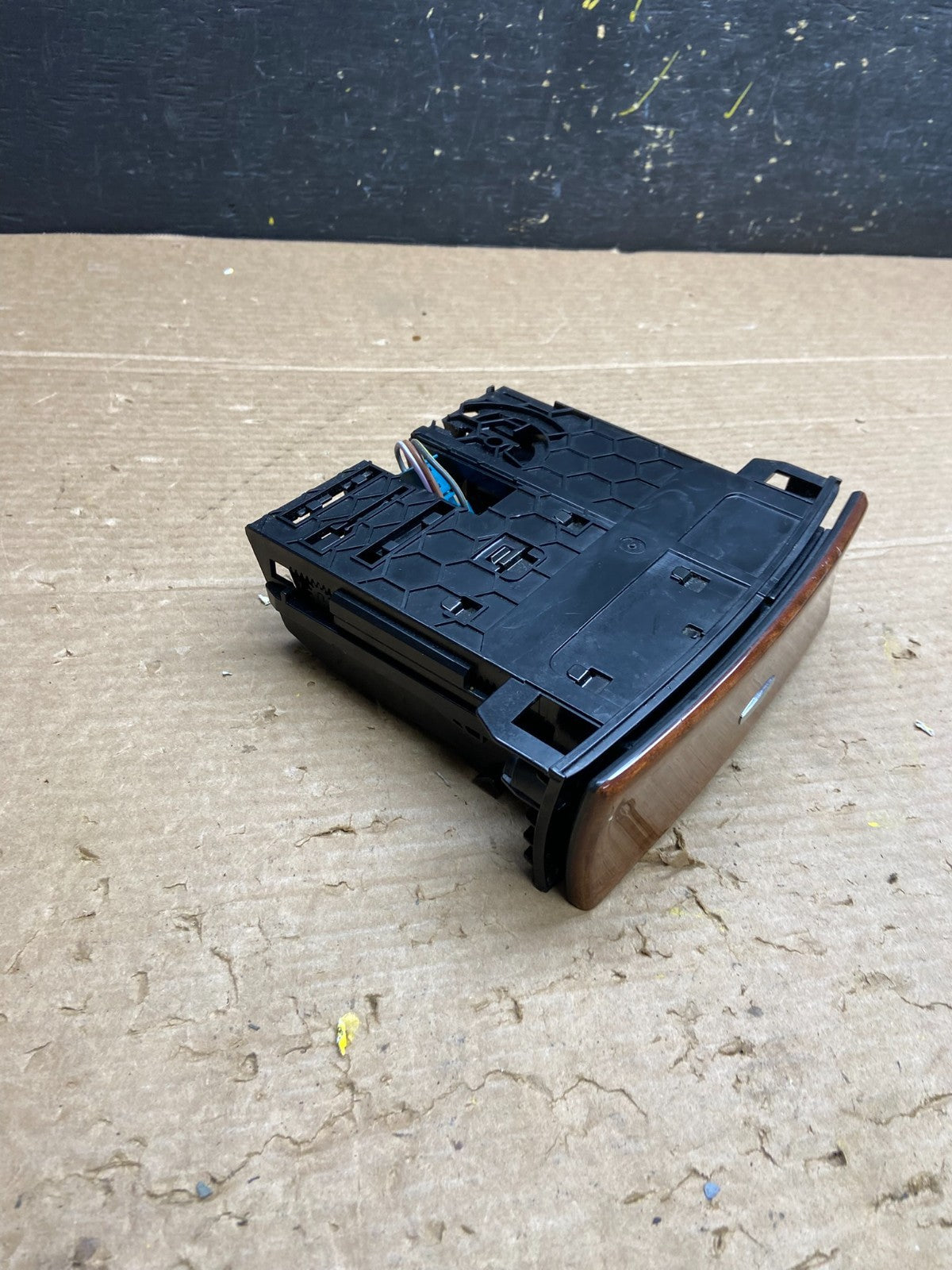2007-2012 Mercedes GL450 X164 Center Console Ash Tray Compartment OEM W1736 DG3