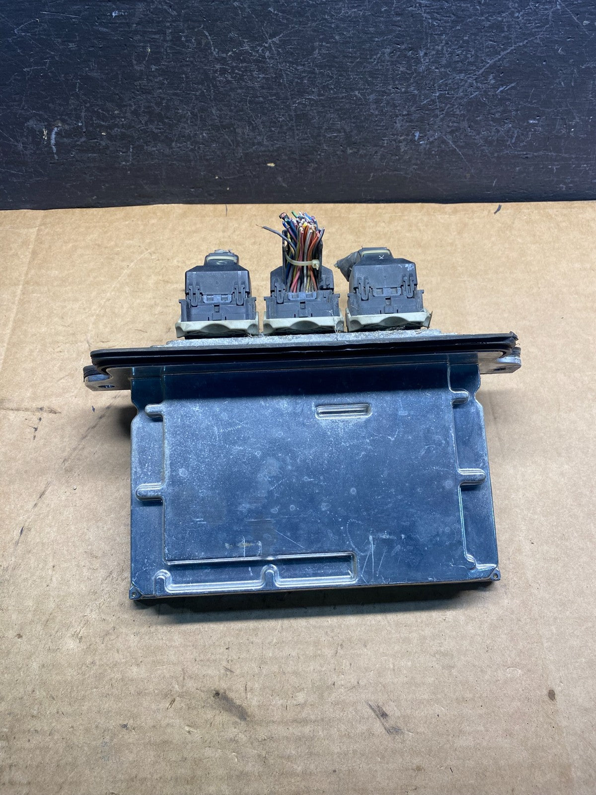 2004 Ford Explorer 4.0L Engine Control Computer Module 4L2A-12a650-amb ad7536 DG0