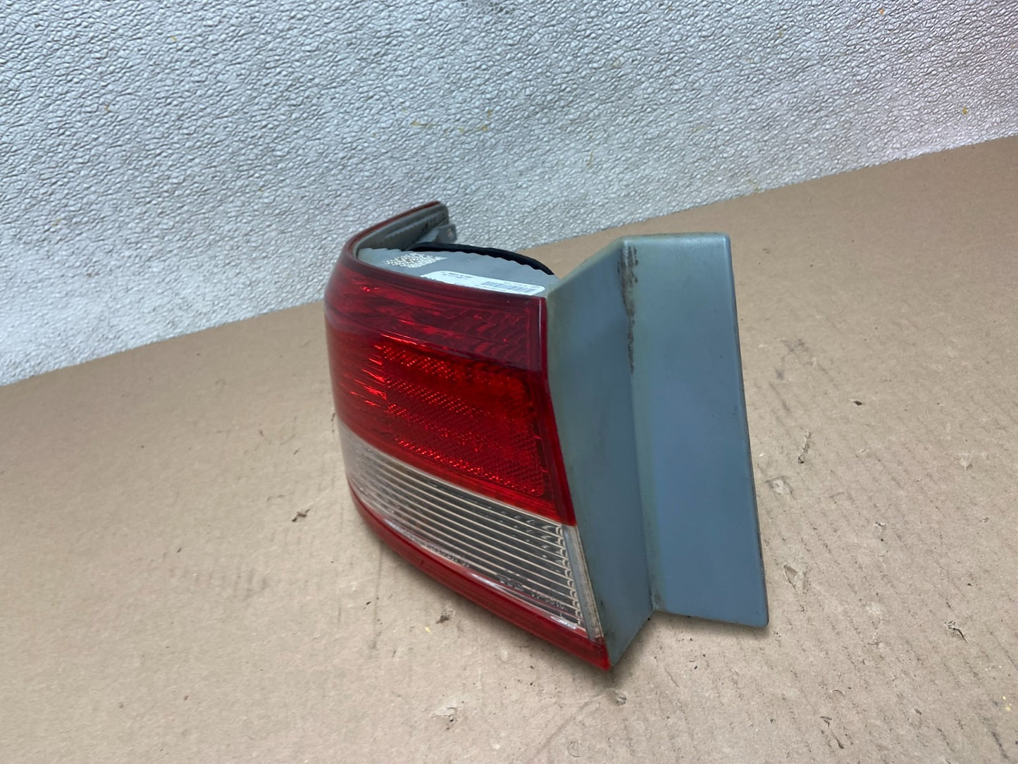 2003 to 2004 Honda Accord Sedan Left Driver Lh Side Tail light AB5914 LK1