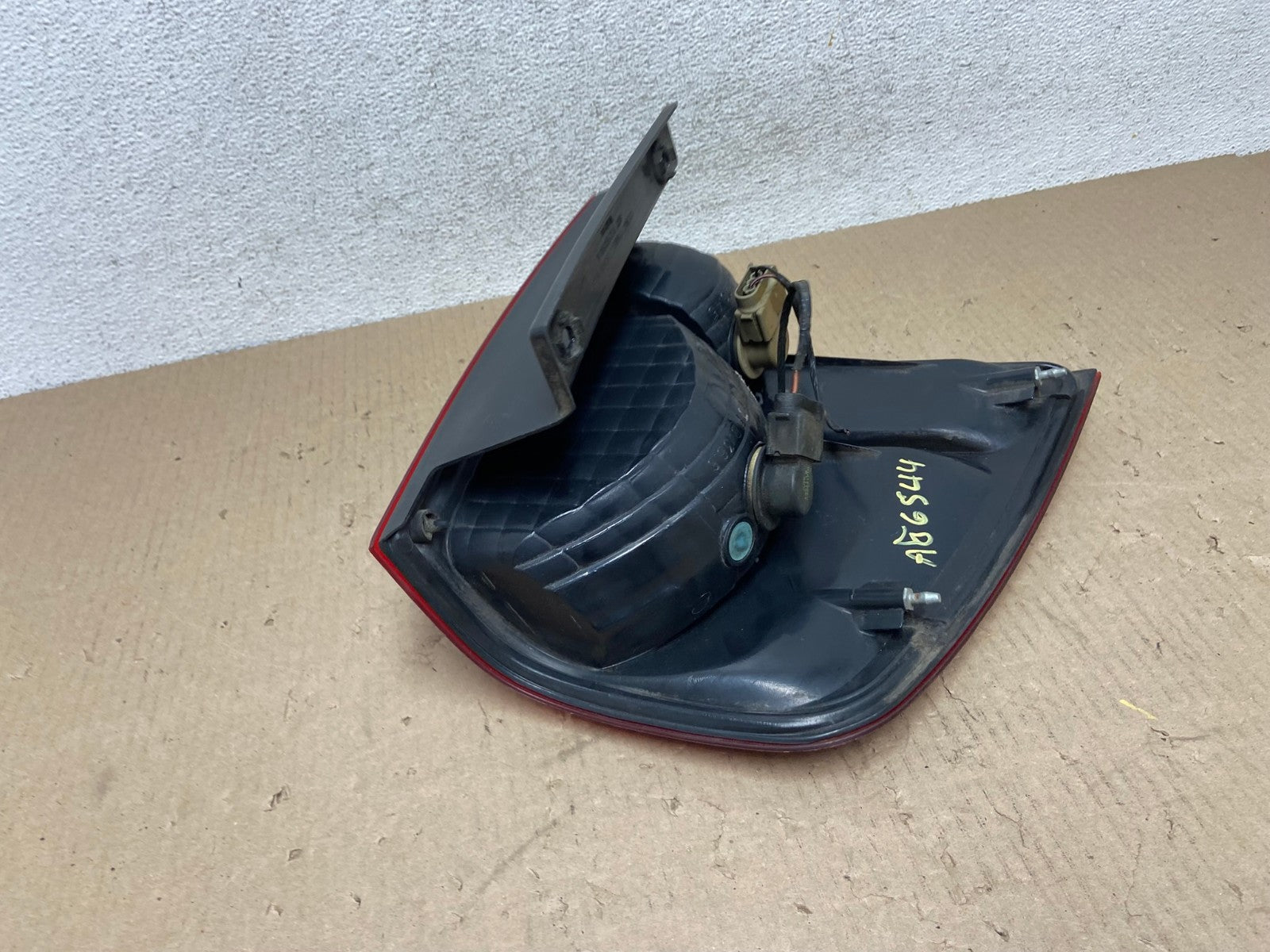 2003 2004 2005 2006 Ford Expedition Right Passenger Rh Tail light AG6544 LK4