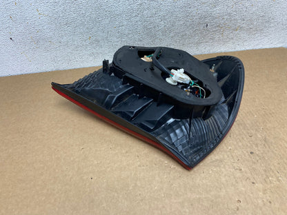 2002 2003 2004 Toyota Camry Tail Light Right Passenger Rh Side AI3360 LK3