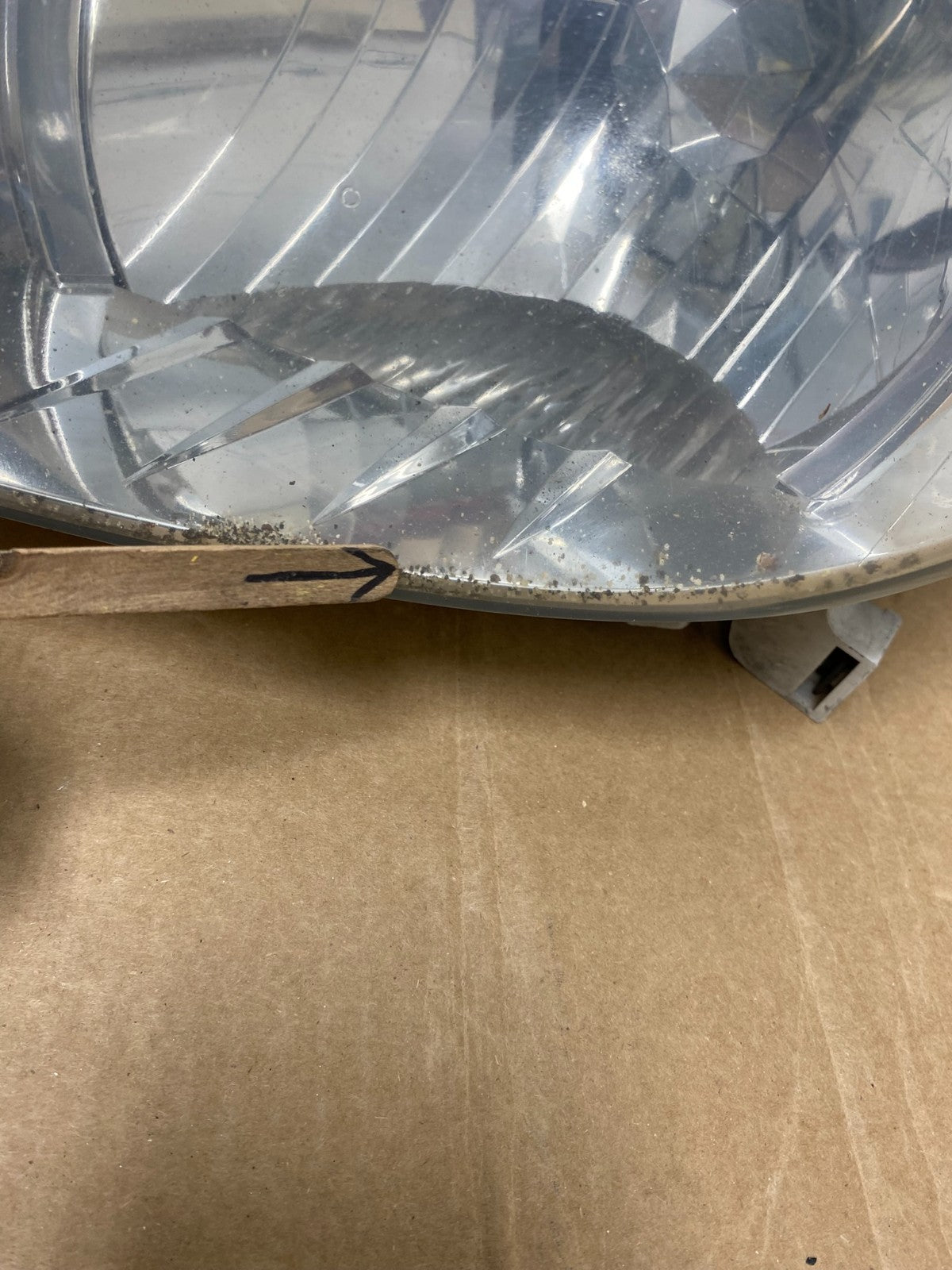2005 to 2008 Pontiac Vibe Left+Right Side Headlights Halogen AF9906 DW6