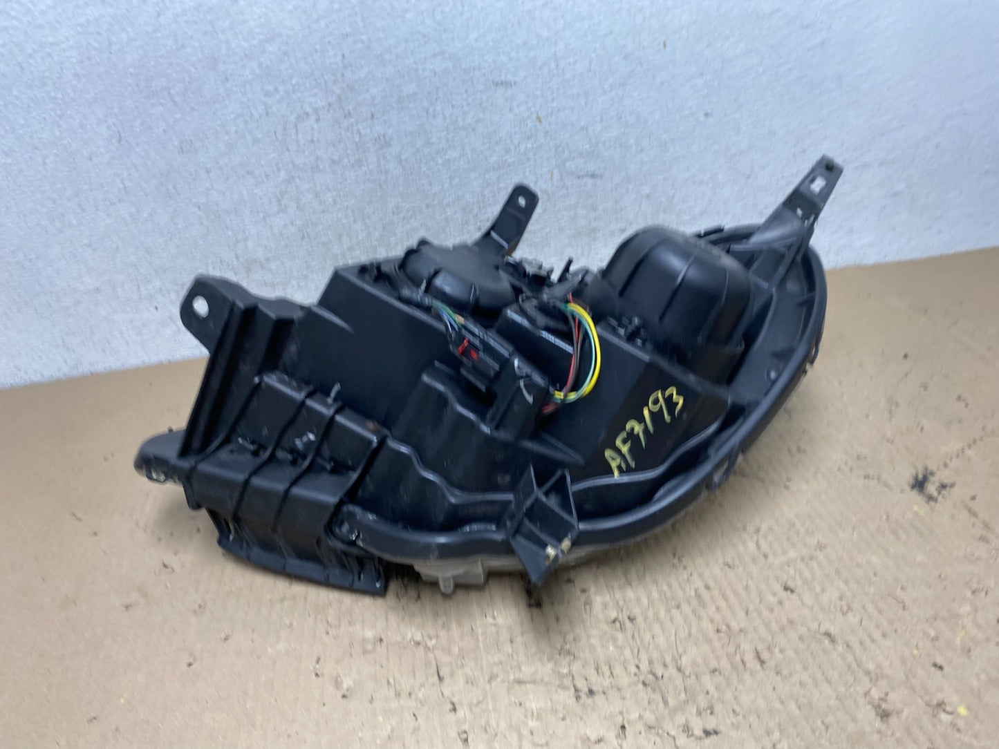 2016-2018 Chevrolet Equinox Right Passenger RH Halogen Headlight AF7193 DW7