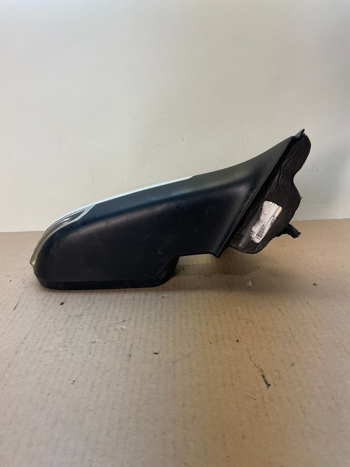 2016 to 2018 Chevrolet Malibu Right Passenger Turn Signal Door Mirror AI4175 DG3