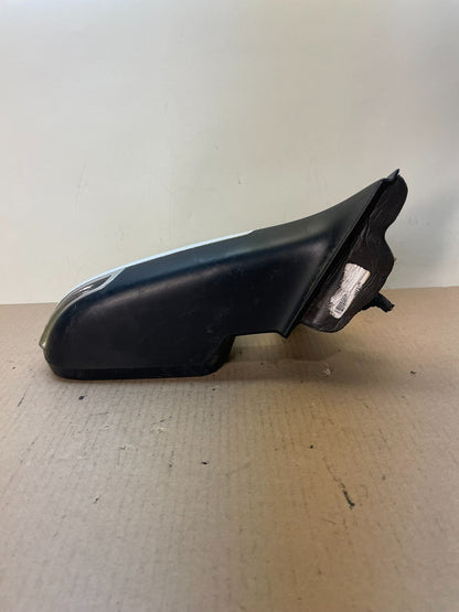 2016 to 2018 Chevrolet Malibu Right Passenger Turn Signal Door Mirror AI4175 DG3
