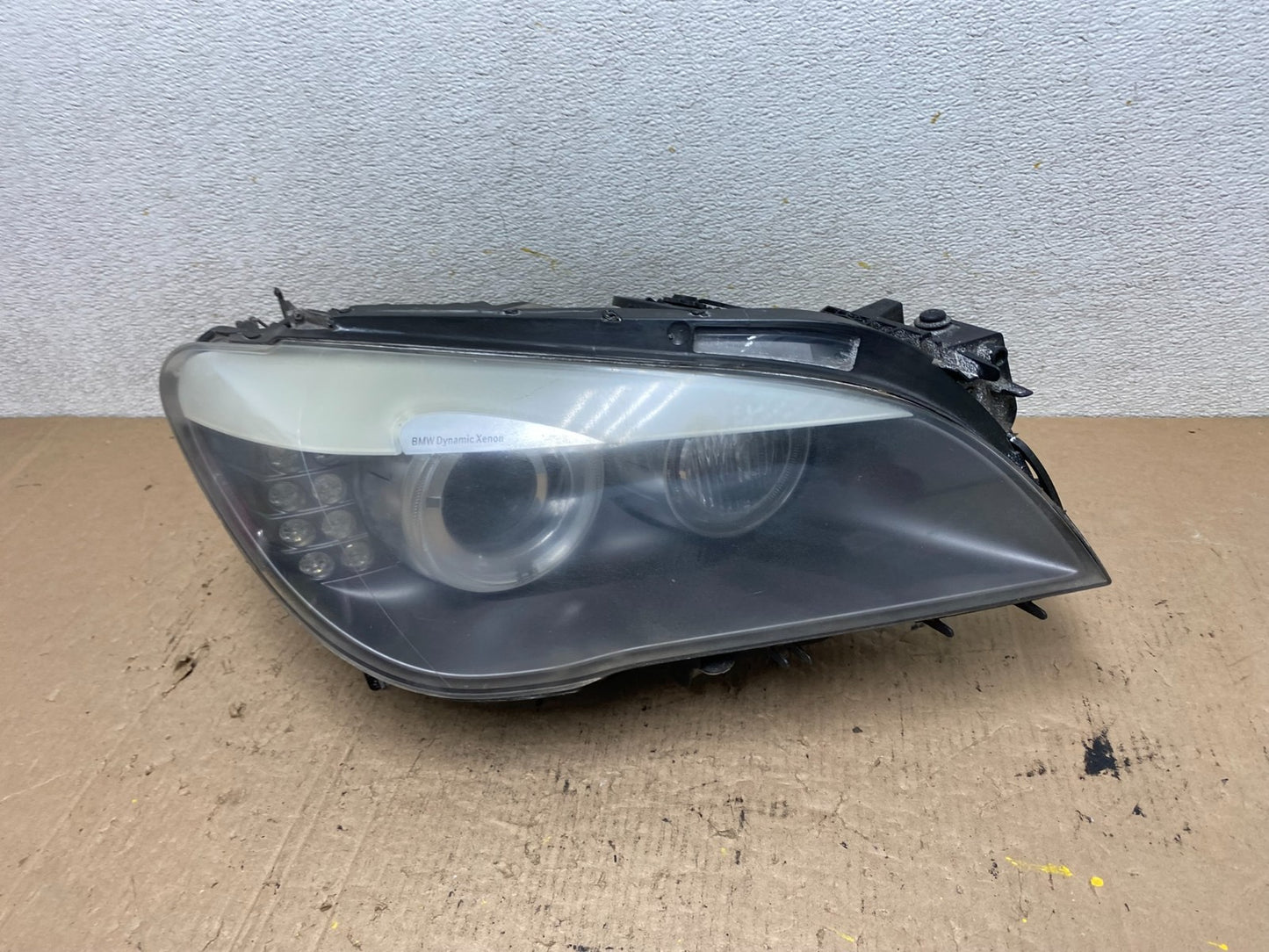 2009-2012 BMW 7-Series 740i 750i Right Passenger Xenon HID Headlight Q35671