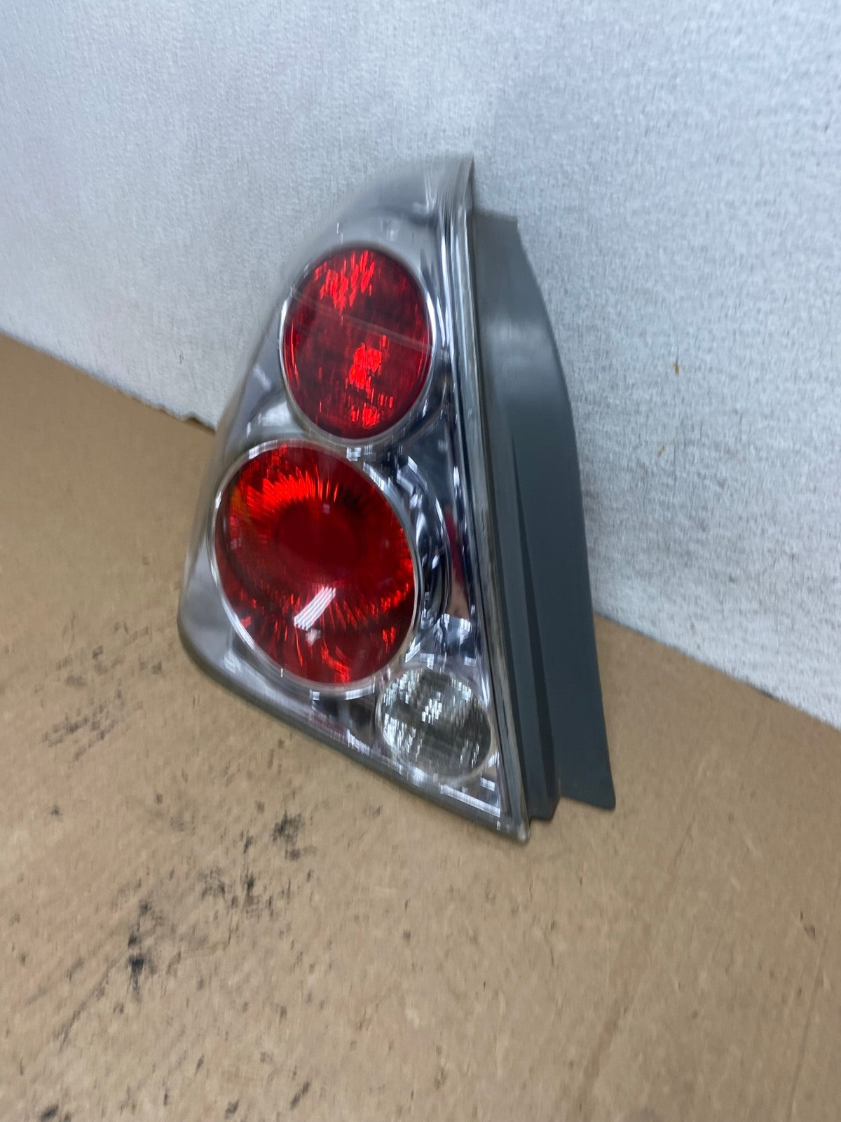 2005 to 2006 Nissan Altima Left Driver Side Tail Light AG2257 LK1