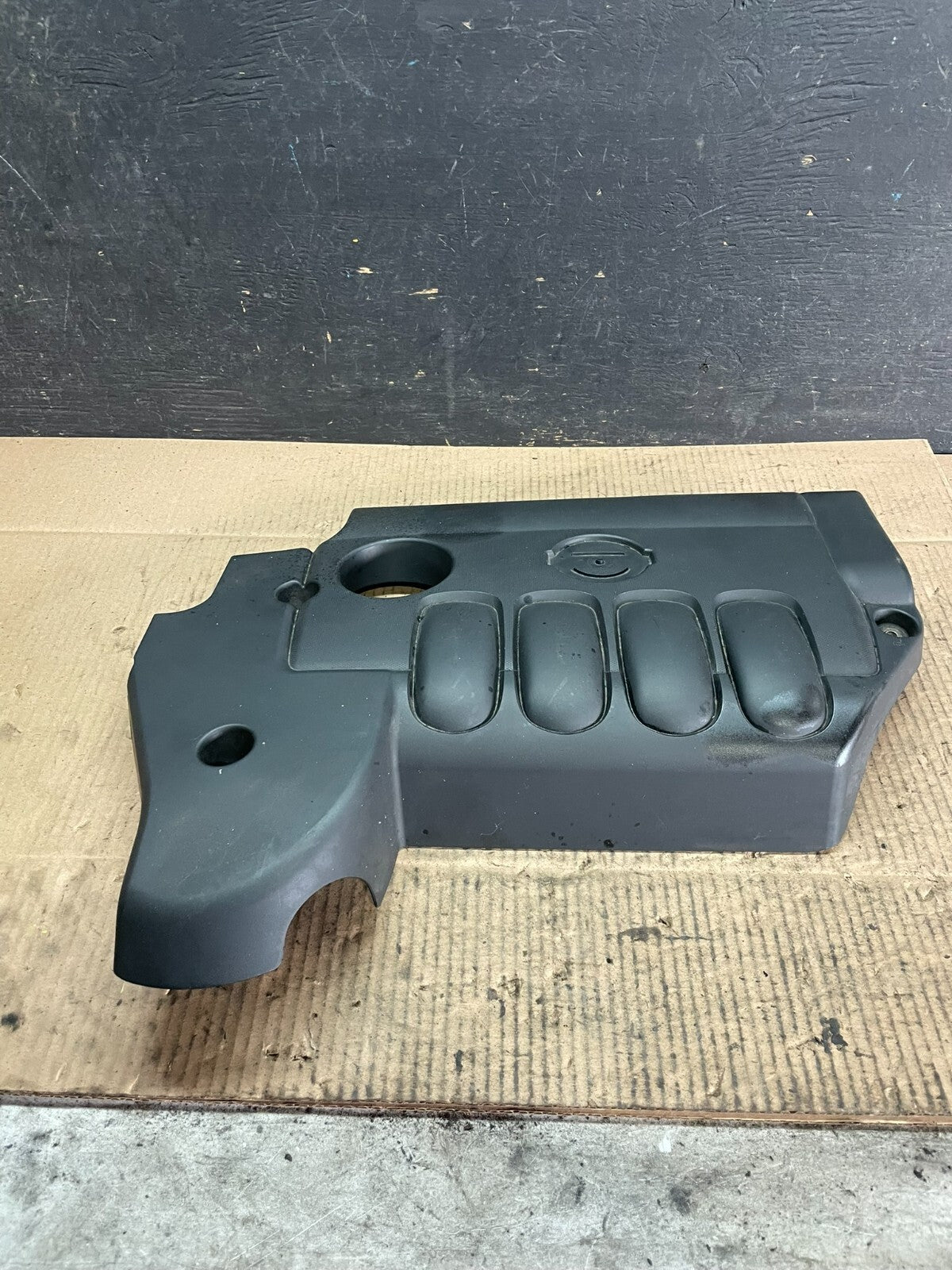 2007 to 2013 Nissan Altima 2.5 L Engine Cover j4239 PS0