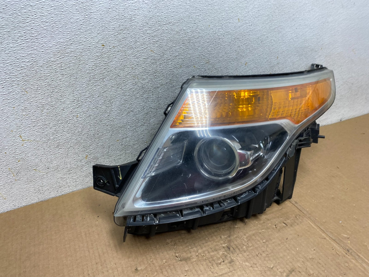 2011 to 2015 Ford Explorer Left Driver LH Halogen Headlight AI4705 DW2