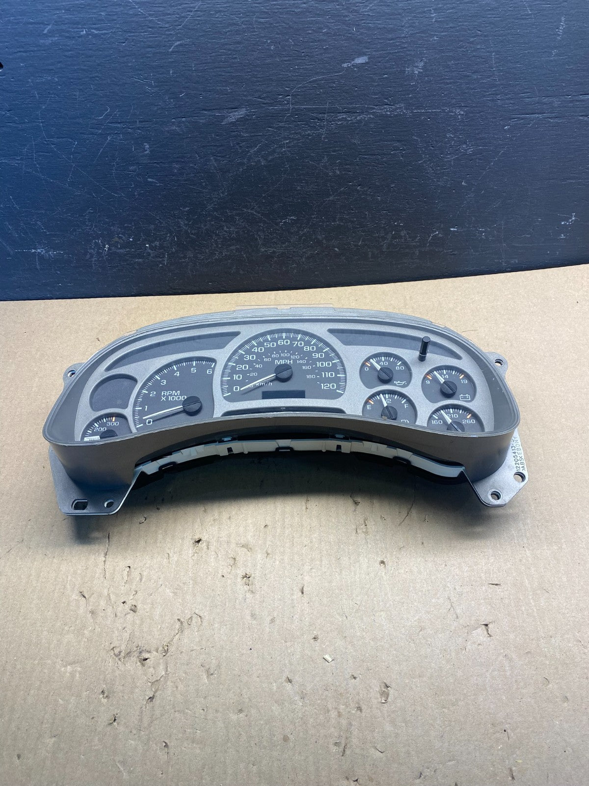 2003 to 2006 GMC Yukon Denali Cluster Gauge Speedometer AC8915 DG1