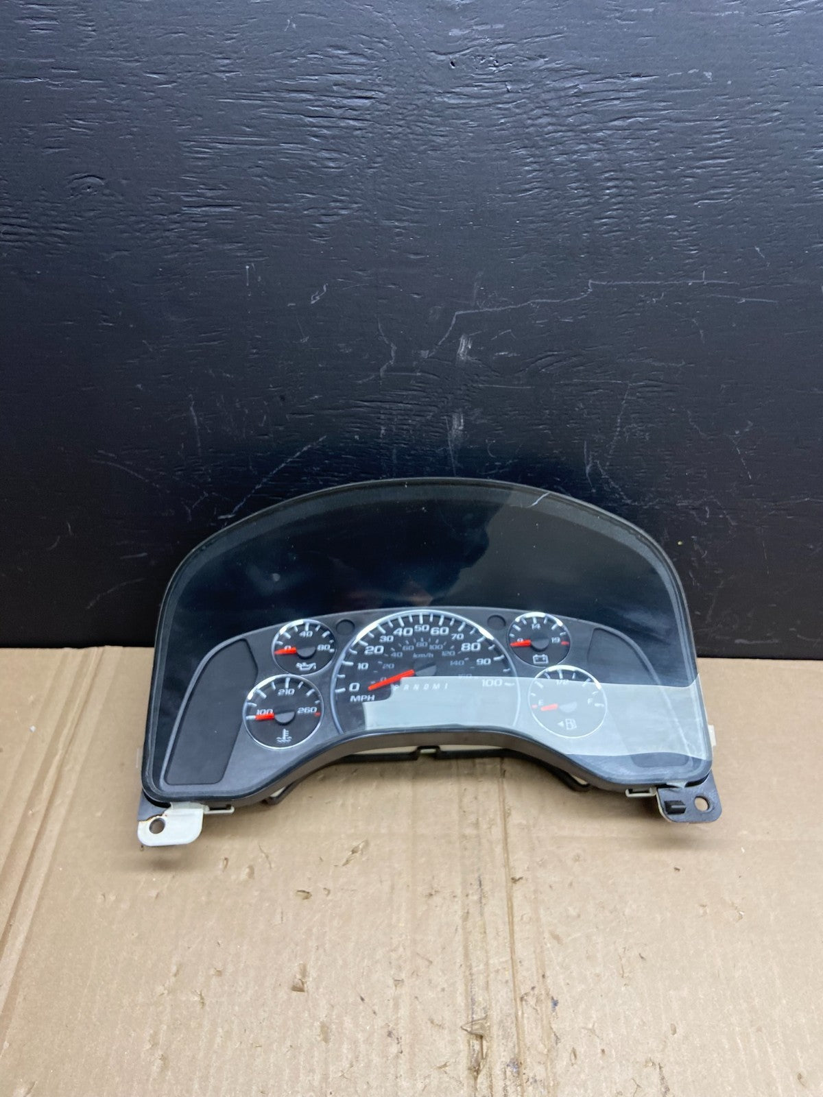 2013 to 2017 Chevrolet Express Speedometer Cluster Gauge AB89040
